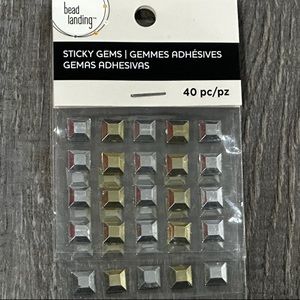 💞 New Pack of 40 Sticky Gems Self-Adhesive Crafting Embellishments